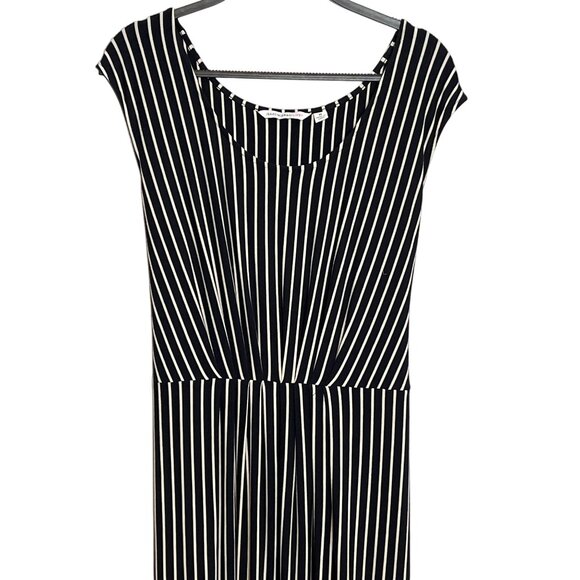 Isaac Mizrahi Striped Maxi Dress Black White Sleeveless Size Medium - Picture 3 of 11